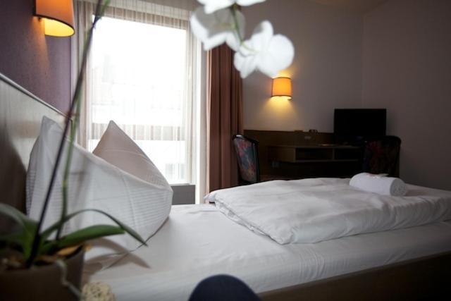 Astra Hotel Ulm Ruang foto