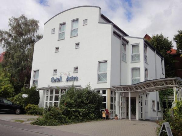 Astra Hotel Ulm Bagian luar foto